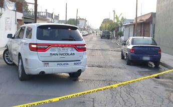 Movilización policiaca por detonaciones de arma de fuego en San Nicolás. | Agustín Martínez