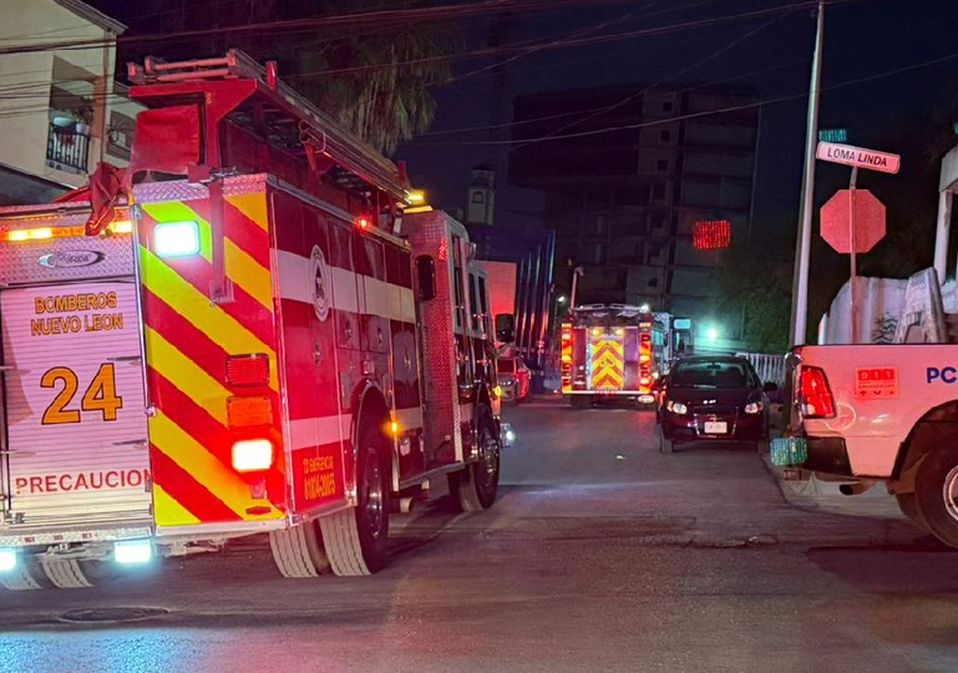 A la zona acudieron elementos de Protección Civil de Monterrey y del estado. | Fernanda Pérez