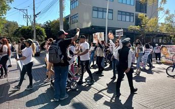 Manifestación de coletivos de búsqueda de personas desaparecidas en Guadalajara / Josefina Ruiz