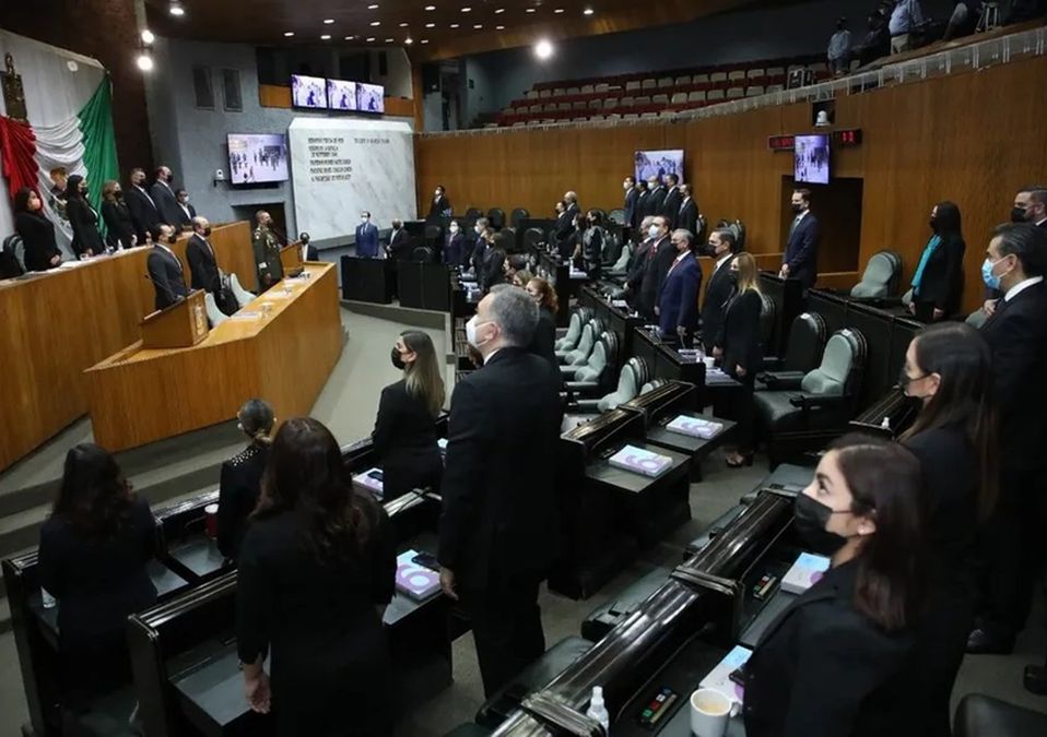 Interpondrán controversia contra 10% de aumento presupuestal a municipios de NL