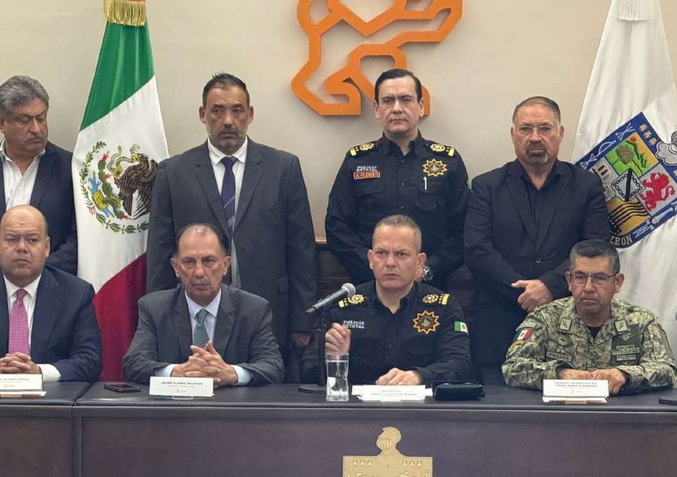 Los cuatro policías de Fuerza Civil enfrentan posibles cargos de la Fiscalía de Nuevo León. | Víctor González