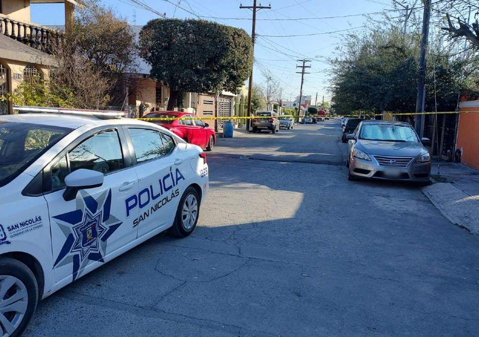 Los uniformados detectaron equipo táctico y armamento al interior de una vivienda en la colonia Ciudad Ideal. | Agustín Martínez