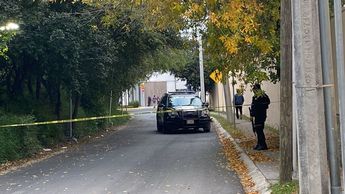 La movilización de autoridades fue en un panteón de la colonia La Estanzuela en Monterrey. | Erik Solheim Rocha
