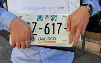 Descubre qué es lo que pasa si no has cambiado tus placas