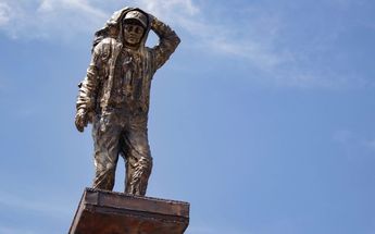 Monumento al migrante en el barrio de Analco en Puebla | Agencia Enfoque