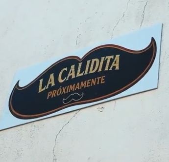 Calcomanía pega en el centro de Aguascalientes