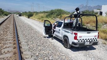 Hallan muerto a un joven en la colonia Valle de Lincoln en García. | Agustín Martínez