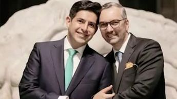 Funcionario público renuncia a su cargo tras usar el MUNAL para celebrar su boda