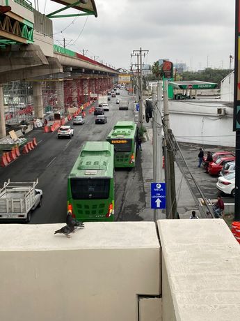 Dos ramales de la Ruta Emergente salen desde la estación del Metro Niños Héroes, una con dirección a Sendero y otra directa a Ciudad Universitaria. | 