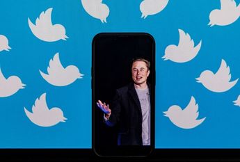 Elon Musk da ultimátum y empleados renuncian / AFP
