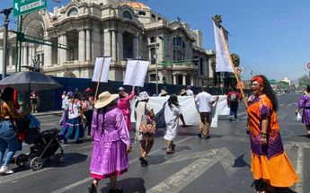 Mujeres indígenas participan en marcha del 8M | Karla Guerrero