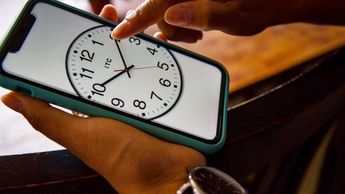 El horario de verano se implementará en municipios específicos de cinco estados fronterizos. | Especial