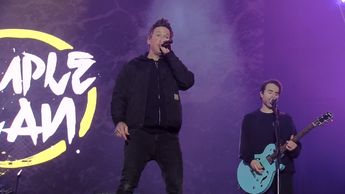 Simple Plan inició su presentación al ritmo de "I'd do anything" | Ángel Martínez