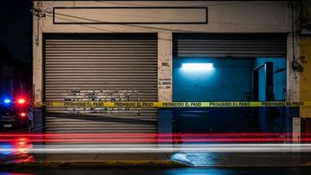 La Fiscalía de Jalisco señaló que el multihomicidio de la familia michoacana ocurrió en un taller mecánico de la colonia Revolución | Gemini IA