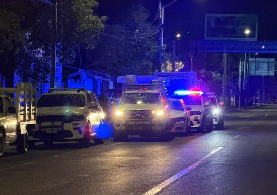 Elementos de la Policía Municipal de San Pedro y de la Guardia Nacional tomaron control de la situación. | Fernanda Pérez