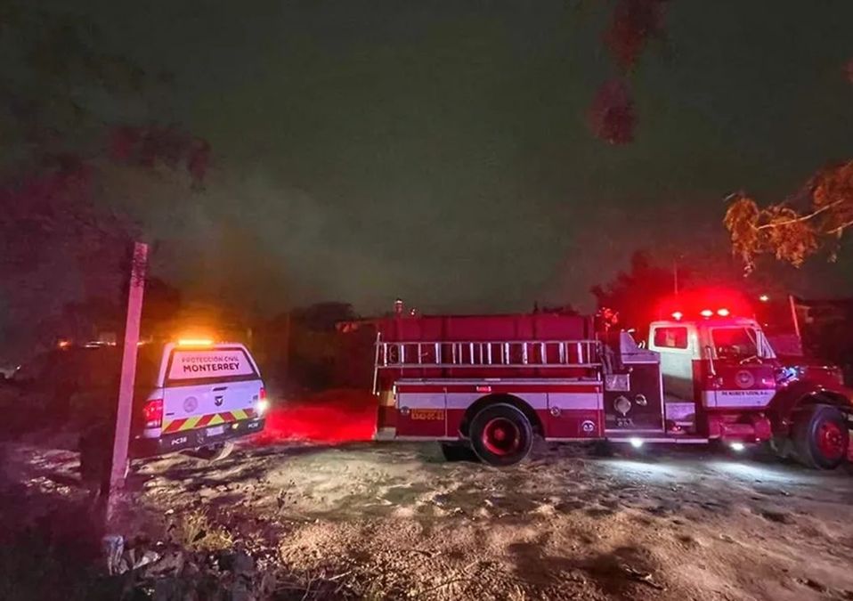 Incendio provoca movilización en la colonia Periodistas de México en Monterrey