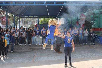 Así fue la quema del borrego en Preparatoria 2 | Cortesía