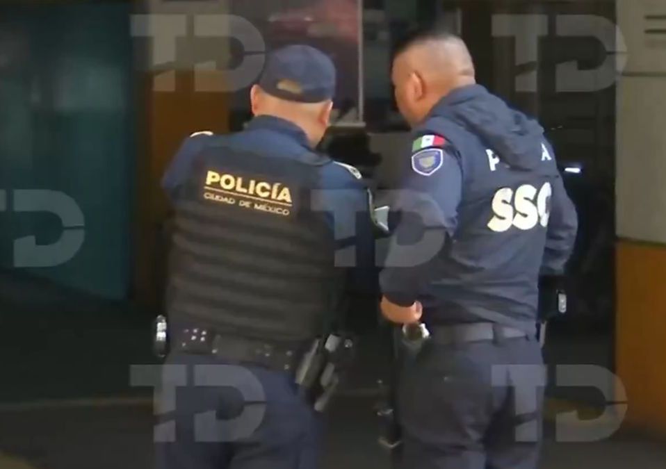 SSC trabaja en el estacionamiento para investigar causas de la caída de una mujer adulta. | Telediario