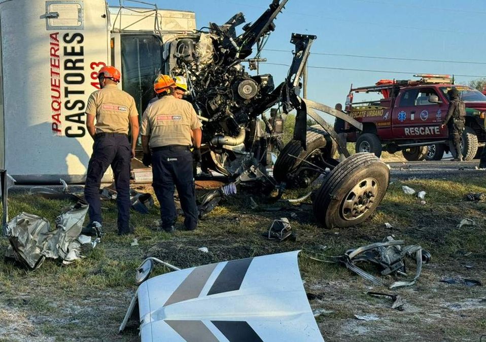 El accidente complicó la vialidad causando un embotellamiento. | Marcela Cuevas