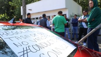 Apenas el 5 de agosto, conductores de Uber y Didi en Puebla exigieron tarifas justas y un alto a los asaltos contra el gremio / Agencia Es Imagen