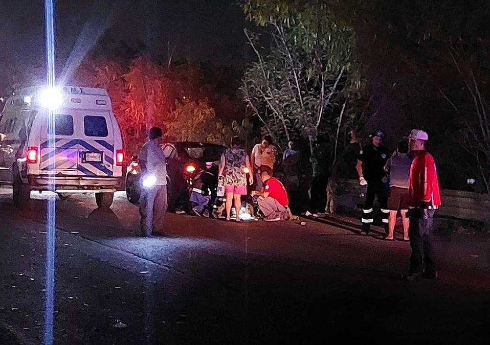 Adulto mayor es atropellado al intentar cruzar la carretera a Colombia en Escobedo. | Leyda Estrada