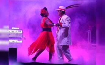 Bailarines en el concierto de La Maldita Vecindad / Ariel Ojeda