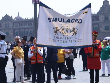 Durante un simulacro los ciudadanos deben salir a la calle | Cuartoscuro