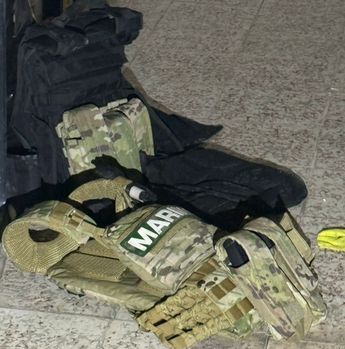 El chaleco fue localizado en la entrada del domicilio| Policía Regional Jalisco