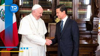 El Papa Francisco junto al entonces presidente, Enrique Peña Nieto | Gobierno de México