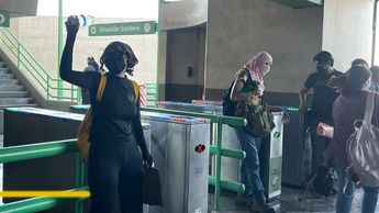 Estudiantes toman el Metrorrey