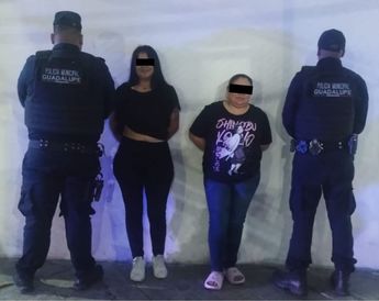 Las mujeres robaron 21 prendas de ropa interior femenina de la tienda. | Cortesía