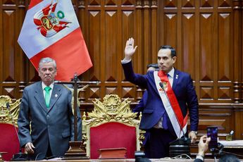 José Jerí asumiendo el cargo como presidente de Perú | AFP