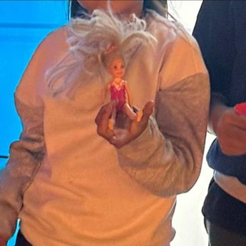 Niña de Monterrey pierde muñeca en Luztopía | Especial