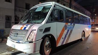 Ambos conductores aseguraron tener la luz verde del semáforo. | Israel Santacruz