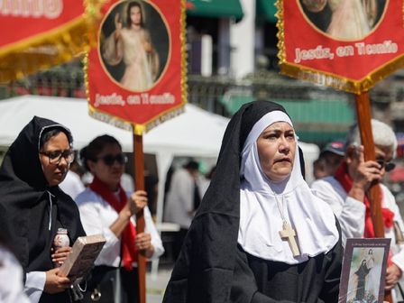 La ruta incluye los principales puntos del Centro Histórico, con la participación de cientos de católicos / Agencia Es Imagen
