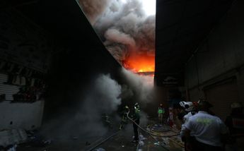 Incendio en bodega de calzado del Centro de la Ciudad de México / Jorge Carballo