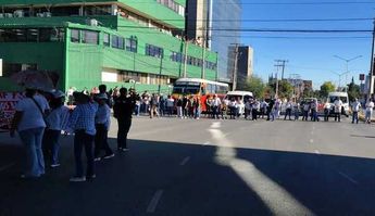 Elementos de Tránsito y Policía Municipal resguardaron el recorrido para prevenir incidentes viales. | Maru Alvarado