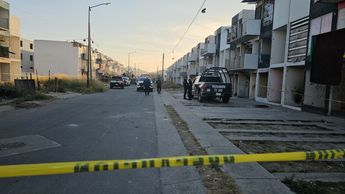 La zona fue acrdonada y se manejó la versión que el hombre presentaba heridas de bala/ Especial