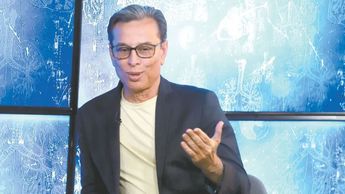Doctor Salas declara sobre la hipertricosis universal congénita y como afecta la calidad de vida.| Cortesía