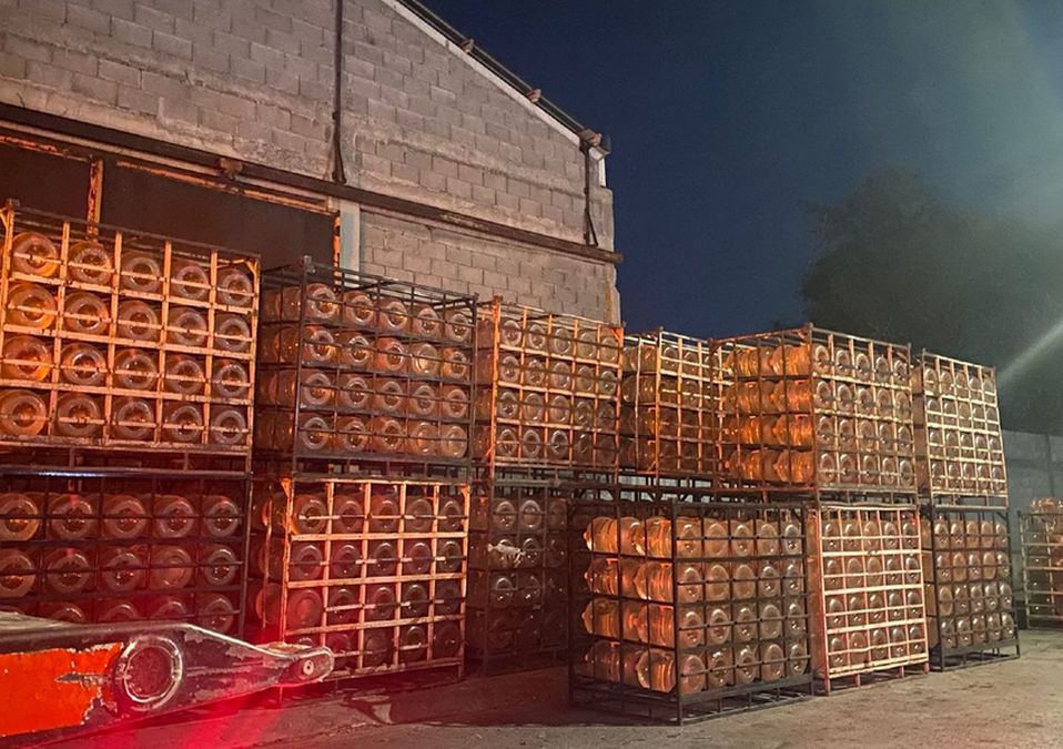 Guadalupe: Asaltan a trailero y se llevan mil 600 garrafones de agua/ Agustín Martínez