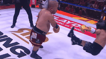 Abelito sale proyectado tras recibir un fuerte golpe durante su pelea contra Bull Terrie en Ring Royale. | YouTube Ring Royale