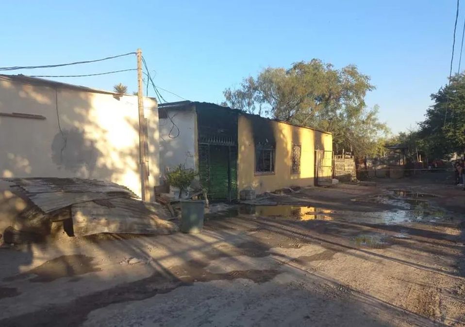 Mujer de la tercera edad muere tras incendiarse su vivienda en Escobedo