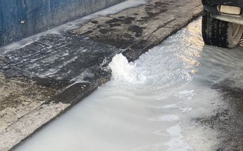 Fuga de agua en Santa Catarina | Frida Rodríguez