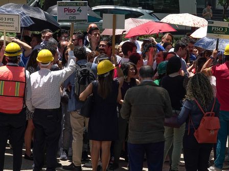 Durante un sismo, la población se junta en puntos de reunión para evitar lesiones | Cuartoscuro
