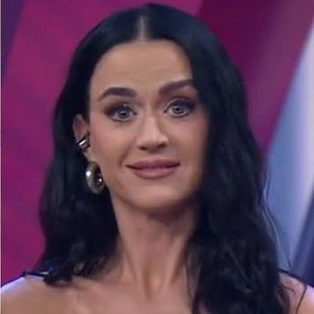 Los gestos de Katy Perry no necesitaron palabras para expresar sus sentimientos / Especial