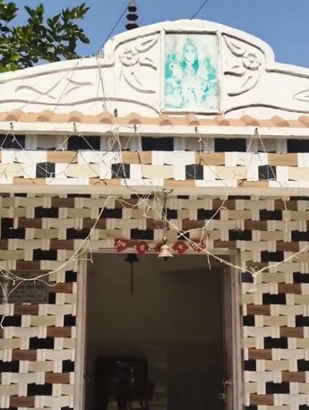El templo en donde la mujer recibió la descarga