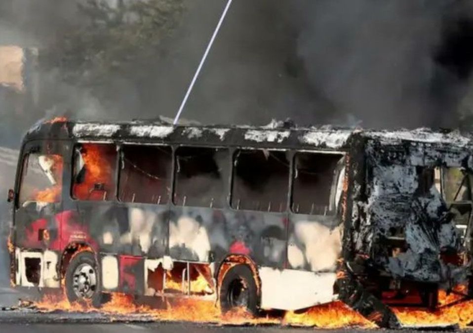 La violencia acontecida en Jalisco también afectó al transporte público. | Foto de @Ortiz20slp vía X.
