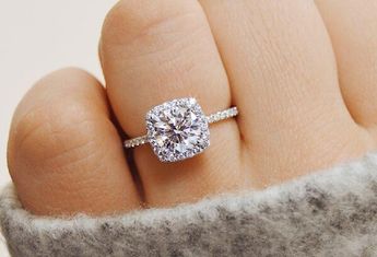 Anillo de diamantes es encontrado en Francia/ Especial