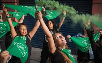 Aprueban aborto. | Especial