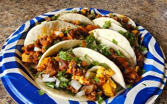 El cilantro es un producto muy usado para los tacos en Guadalajara / Especial